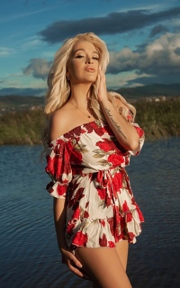 Шлюха Вика 20764